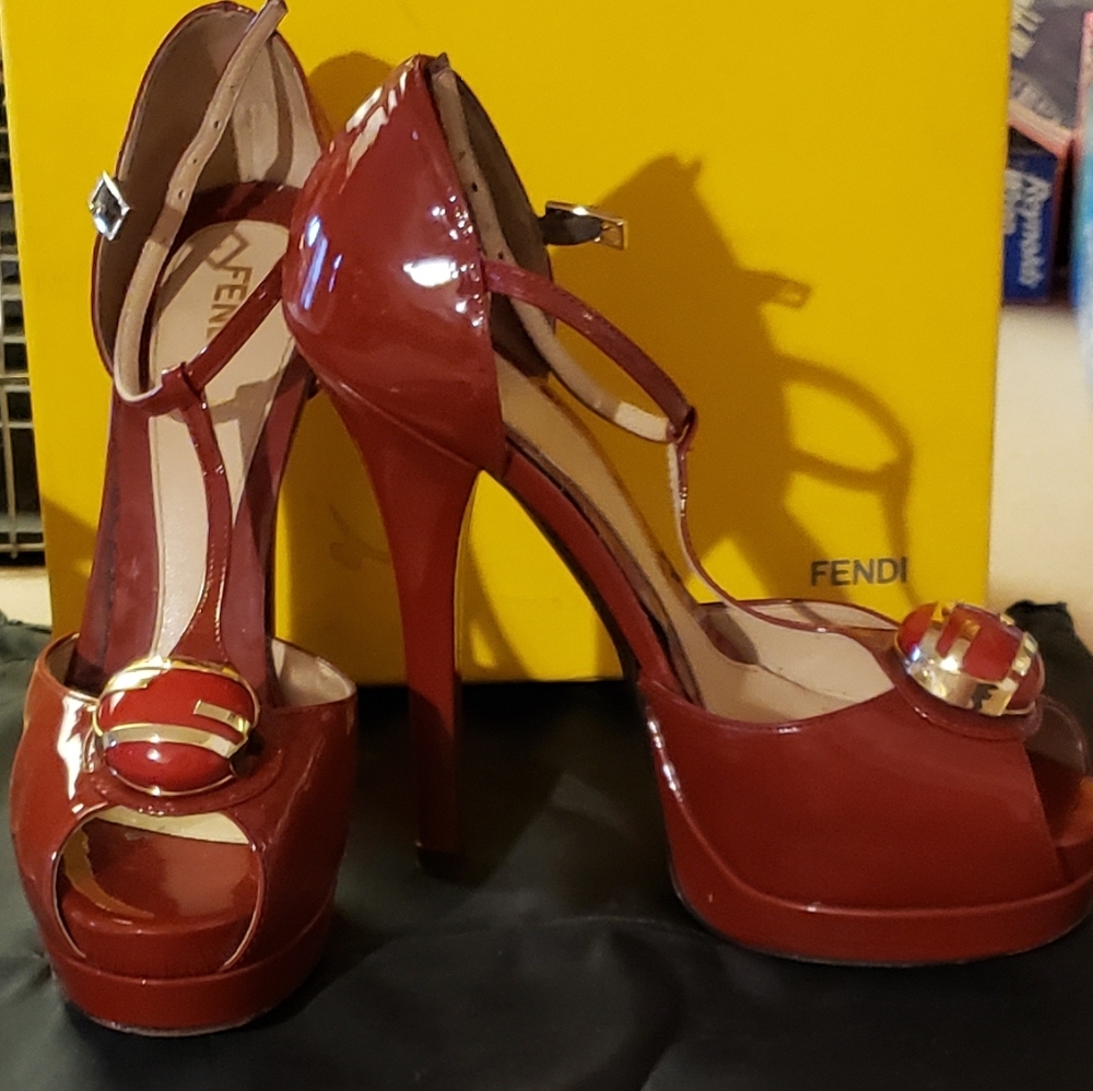 Fendi platform T-strap brick red patent leather l
